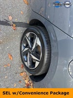 2023 Elantra Thumbnail 33