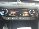 2023 Elantra Thumbnail 17