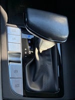 2022 Elantra Thumbnail 30