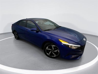 2023 Hyundai Elantra SEL 4DR Sedan