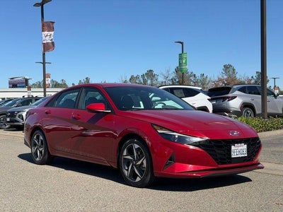 2023 Hyundai Elantra SEL 4DR Sedan