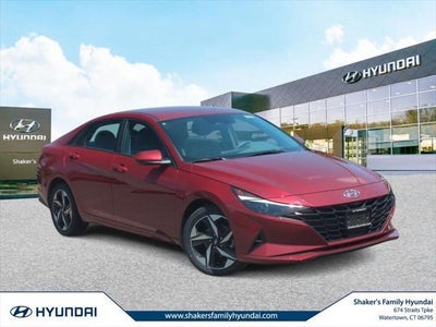2023 Hyundai Elantra SEL 4DR Sedan