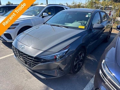2023 Hyundai Elantra SEL 4DR Sedan