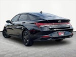 2022 Elantra Thumbnail 4
