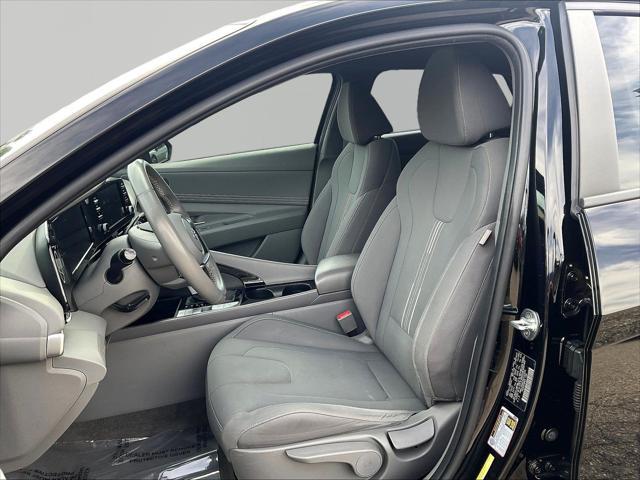 2022 Hyundai Elantra - $16,640