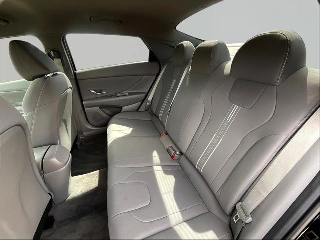 2022 Hyundai Elantra - $16,640