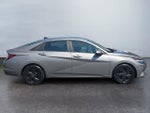 2022 Elantra Thumbnail 6