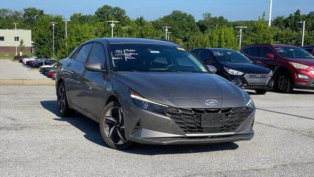 Preowned 2023 Hyundai ELANTRA SEL for Sale