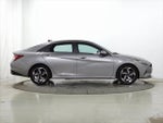 2023 Elantra Thumbnail 13