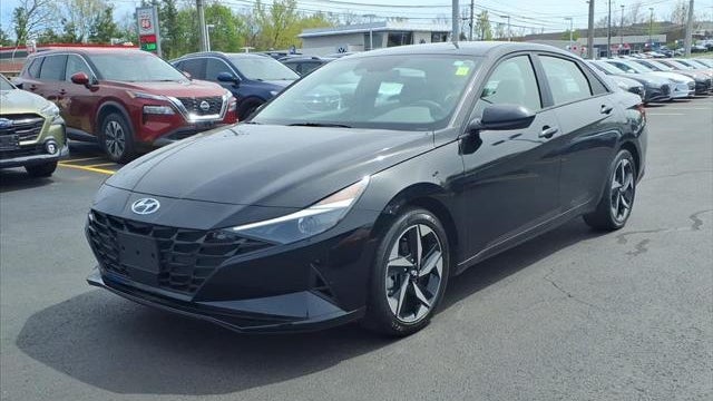Preowned 2023 Hyundai ELANTRA SEL for Sale