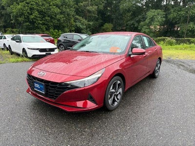 2023 Hyundai Elantra SEL 4DR Sedan