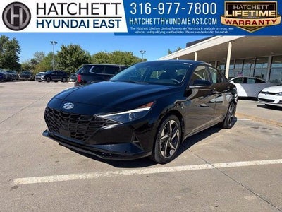 2023 Hyundai Elantra SEL 4DR Sedan