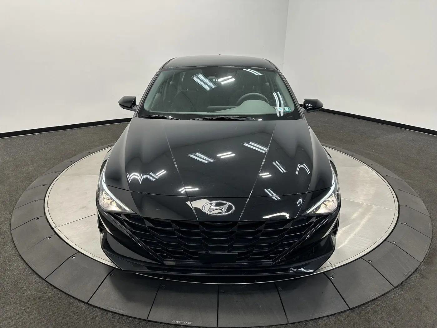 2023 Hyundai Elantra - $19,599