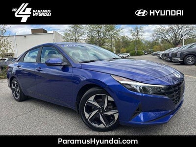 2023 Hyundai Elantra SEL 4DR Sedan
