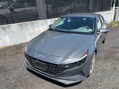 2023 Hyundai Elantra SEL 4DR Sedan