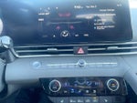 2023 Elantra Thumbnail 17