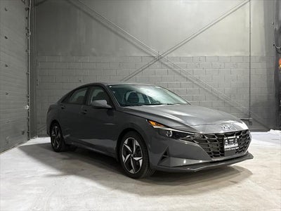 2023 Hyundai Elantra SEL 4DR Sedan