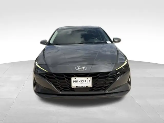 2023 Hyundai Elantra - $17,279