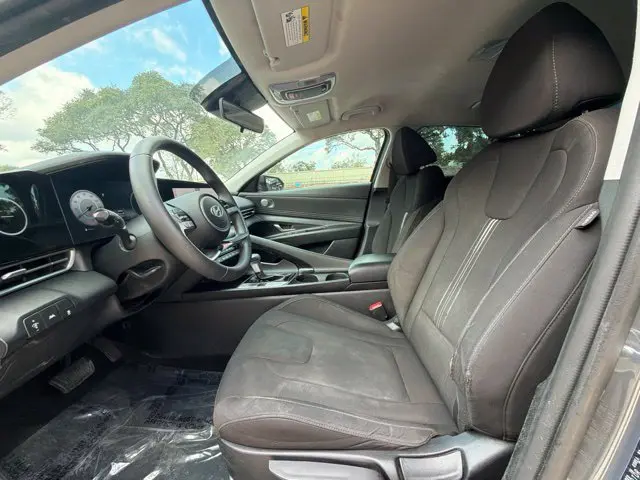2023 Hyundai Elantra - $17,279