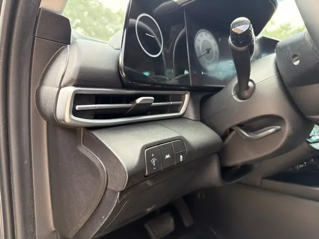 2023 Hyundai Elantra - $17,279
