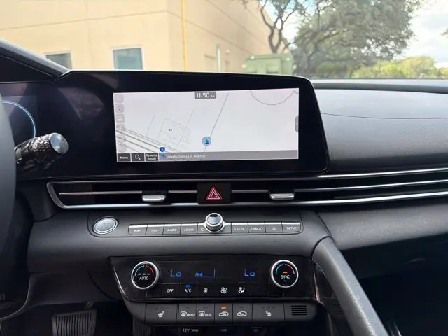 2023 Hyundai Elantra - $17,279