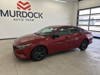 2022 Hyundai Elantra SEL 4DR Sedan