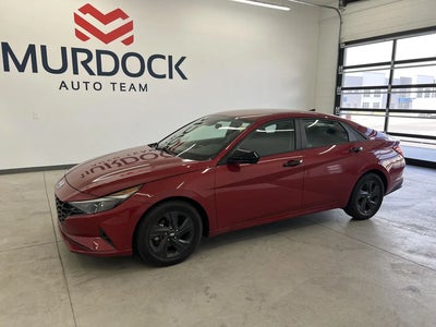 2022 Hyundai Elantra SEL 4DR Sedan