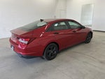 2022 Elantra Thumbnail 11