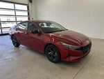 2022 Elantra Thumbnail 12