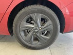 2022 Elantra Thumbnail 16