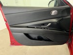 2022 Elantra Thumbnail 17