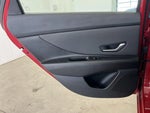 2022 Elantra Thumbnail 26