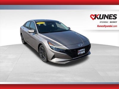 Photo of a 2022 Hyundai Elantra SEL 4DR Sedan for sale