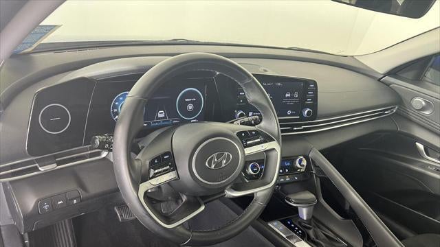 2022 Hyundai ELANTRA SEL