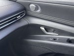 2023 Elantra Thumbnail 29
