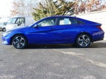 2023 Elantra Thumbnail 3