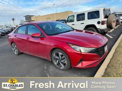 2023 Hyundai Elantra SEL 4DR Sedan