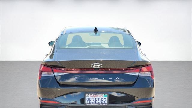 2023 Hyundai ELANTRA SEL