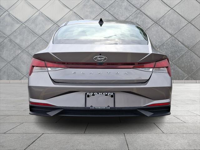 2023 Hyundai Elantra - $18,809