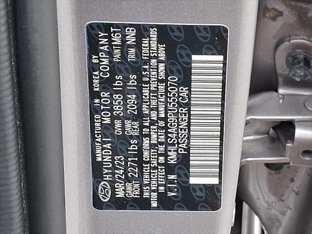 2023 Hyundai Elantra - $18,809