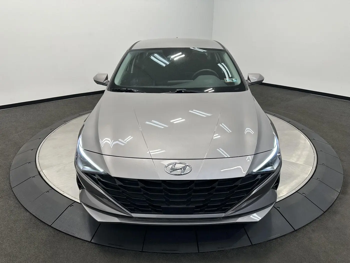 2023 Hyundai Elantra - $21,499