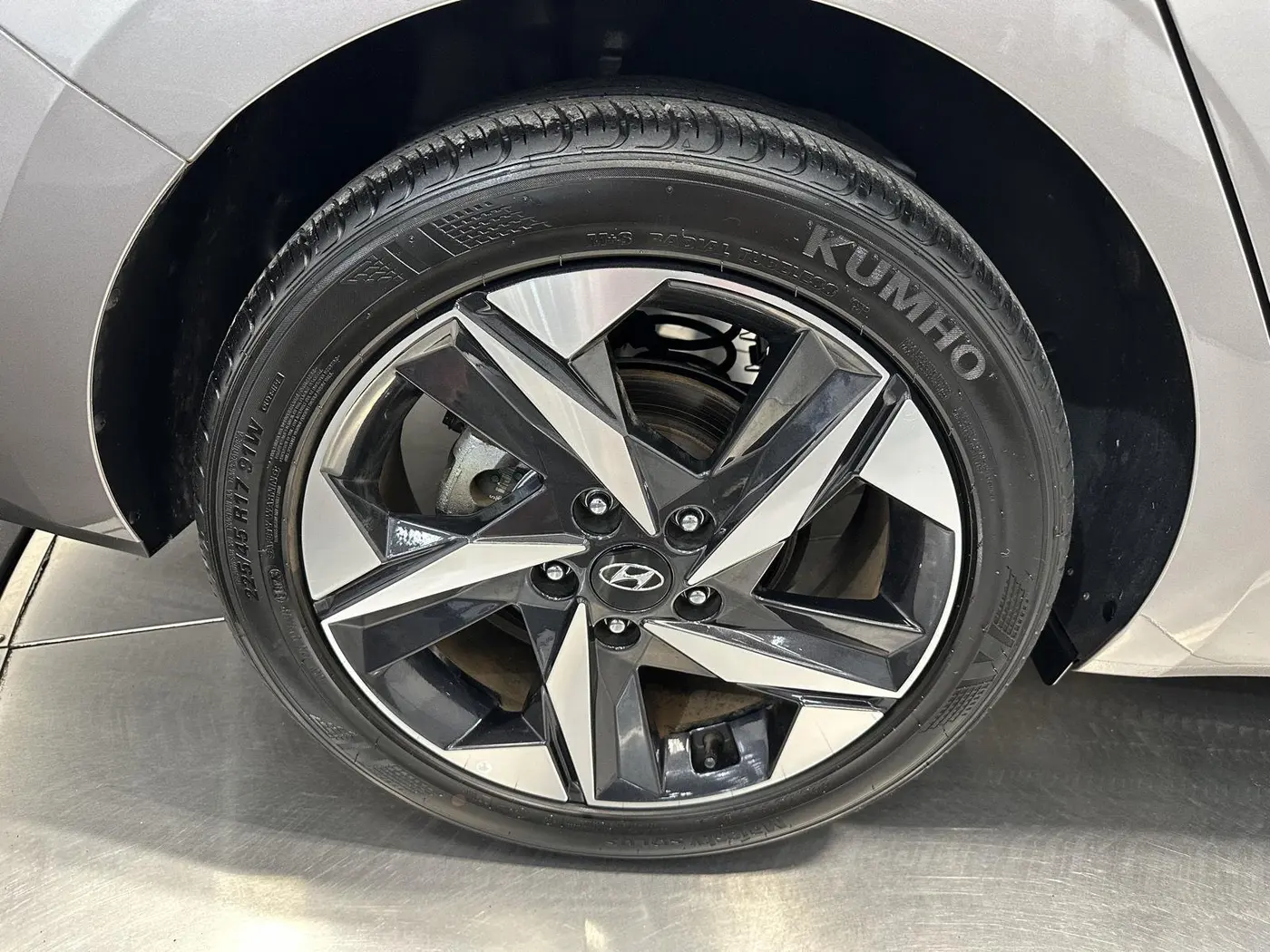 2023 Hyundai Elantra - $21,499