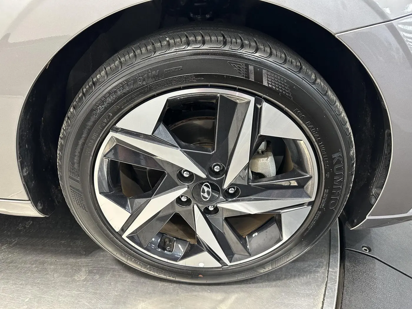 2023 Hyundai Elantra - $21,499