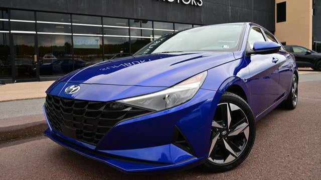 Preowned 2023 Hyundai ELANTRA SEL for Sale