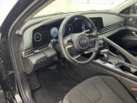 2023 ELANTRA Thumbnail 16