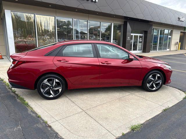 2023 Hyundai Elantra - $19,628