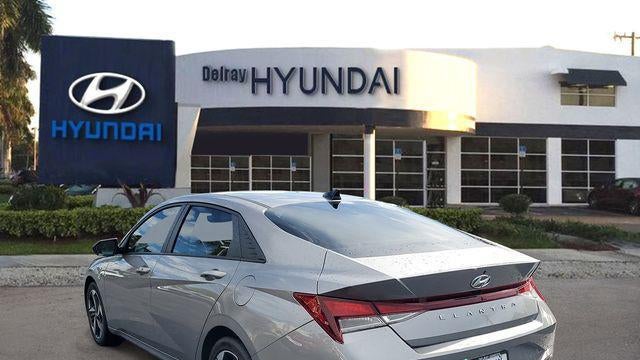 2023 Hyundai ELANTRA SEL