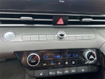 2023 Elantra Thumbnail 29