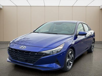 2023 Hyundai Elantra SEL 4DR Sedan