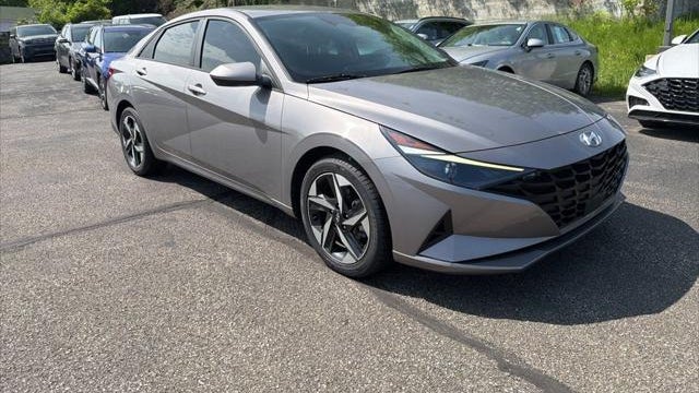 Preowned 2023 Hyundai ELANTRA SEL for Sale